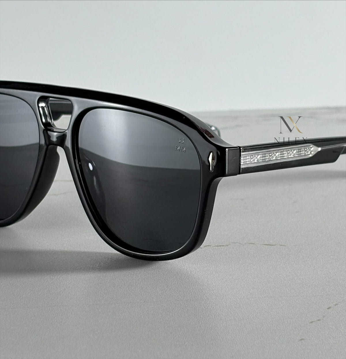 JMM | J006