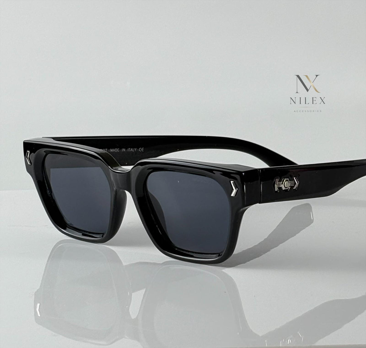 MOSCOT