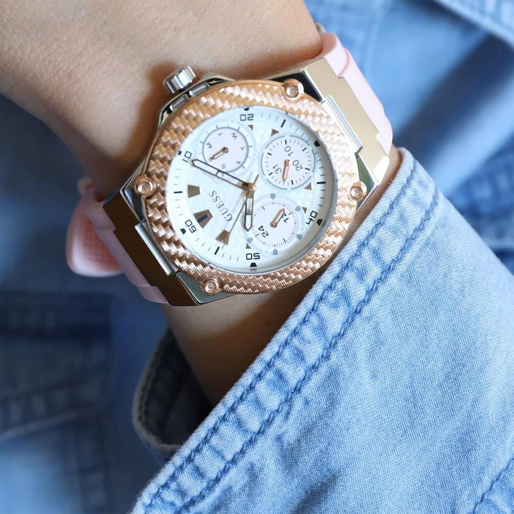 GUESS Women's Watch | W1094L4