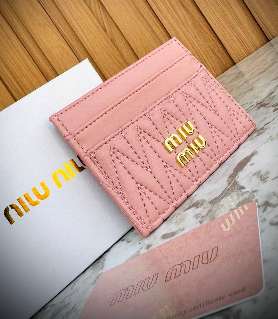MIU MIU