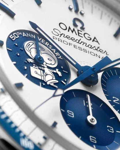 Omega Speedmaster Silver Snoopy Award Men’s Watch