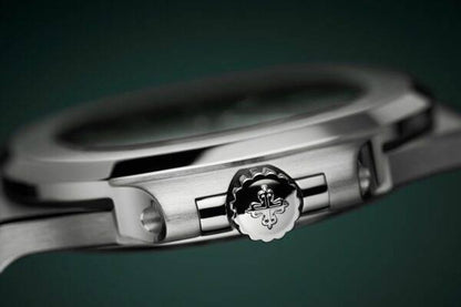 Patek Philippe Nautilus Men’s Watch