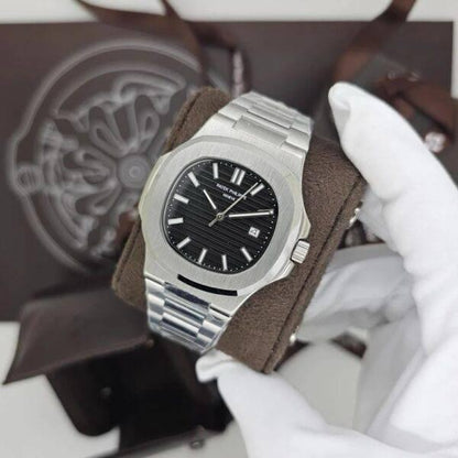 Patek Philippe Nautilus Men’s Watch