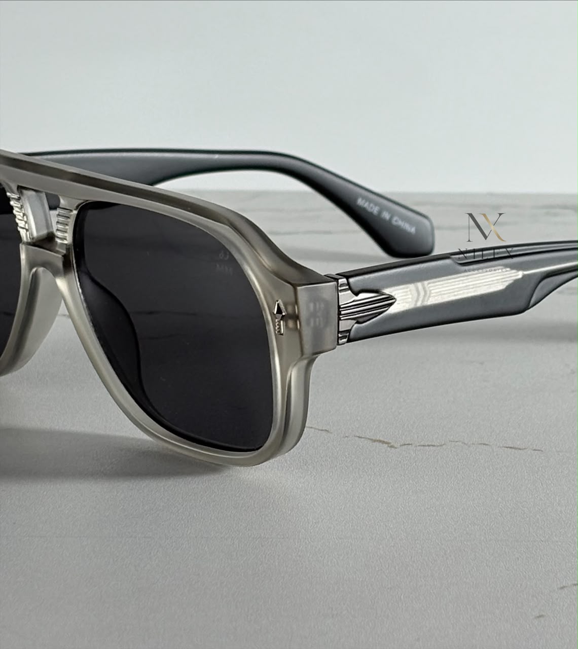 JMM  | J005